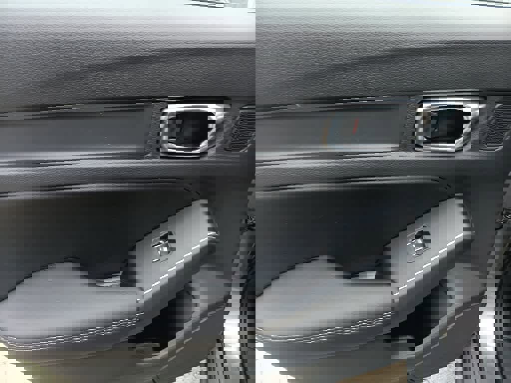 Used 2025 Acura Integra A-Spec image 25