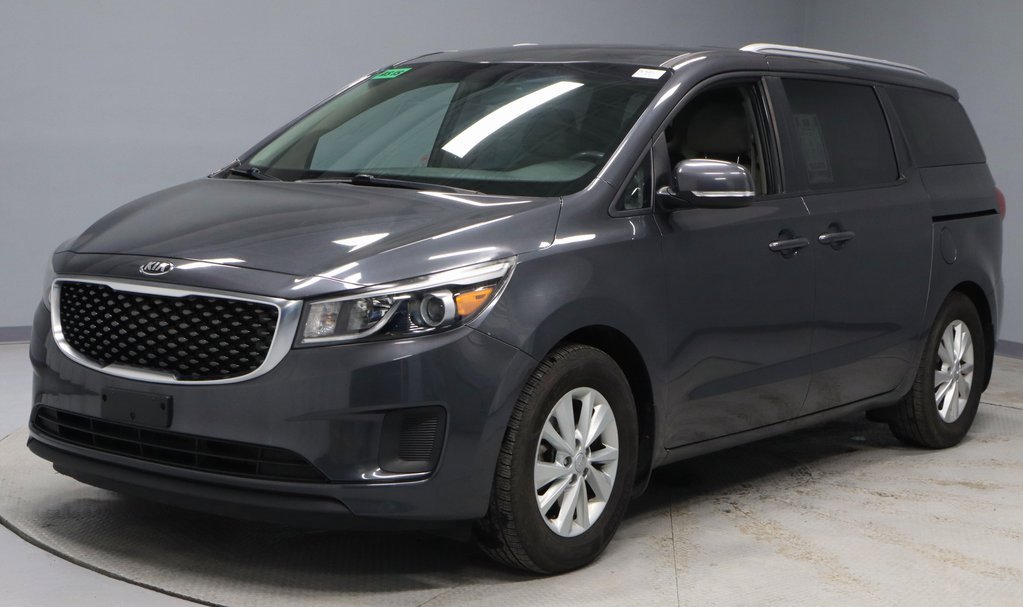 Used 2016 Kia Sedona LX image 5