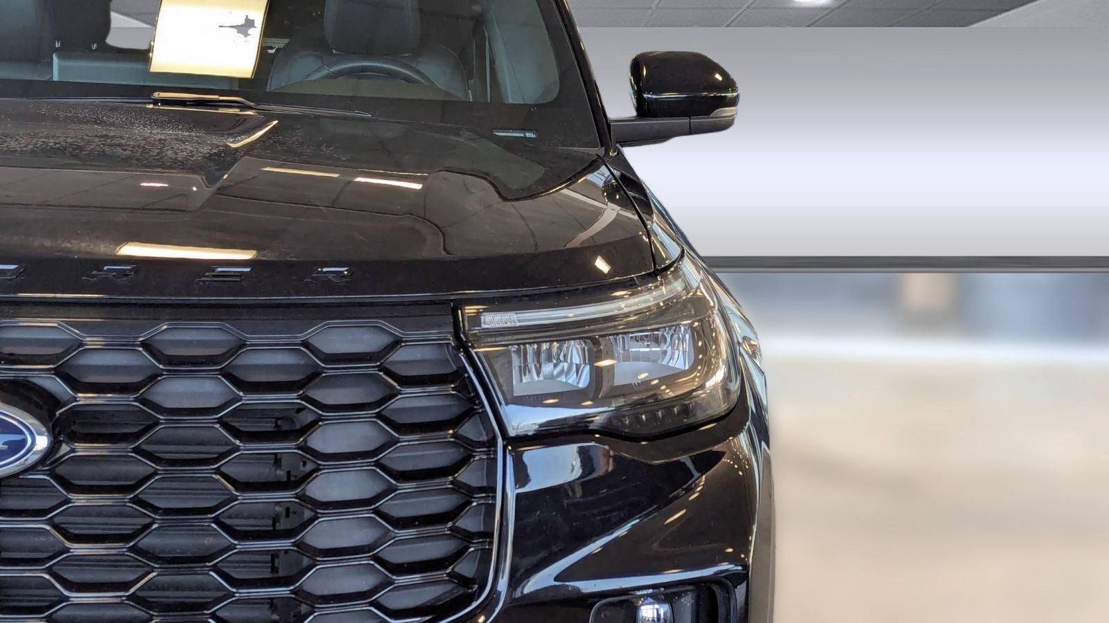 Certified 2025 Ford Explorer ST-Line w/ ST-Line Street Pack image 11