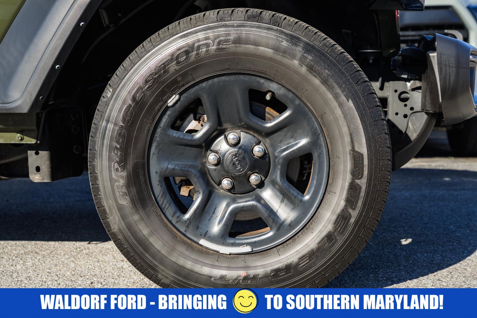 Used 2023 Jeep Gladiator Sport image 16