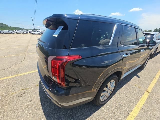 Used 2024 Hyundai Palisade SEL FWD image 3