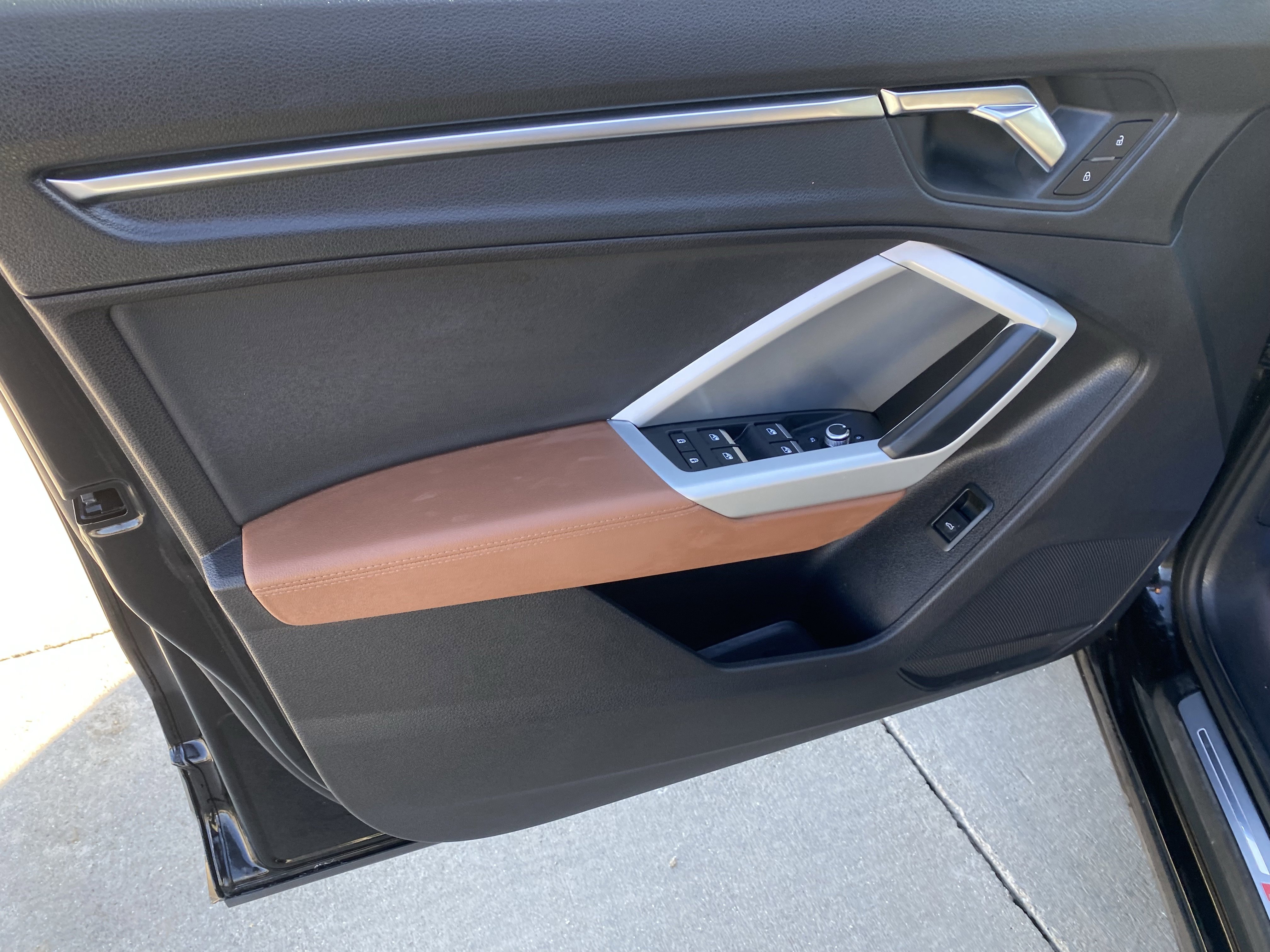 Used 2021 Audi Q3 2.0T Premium w/ Convenience Package image 17