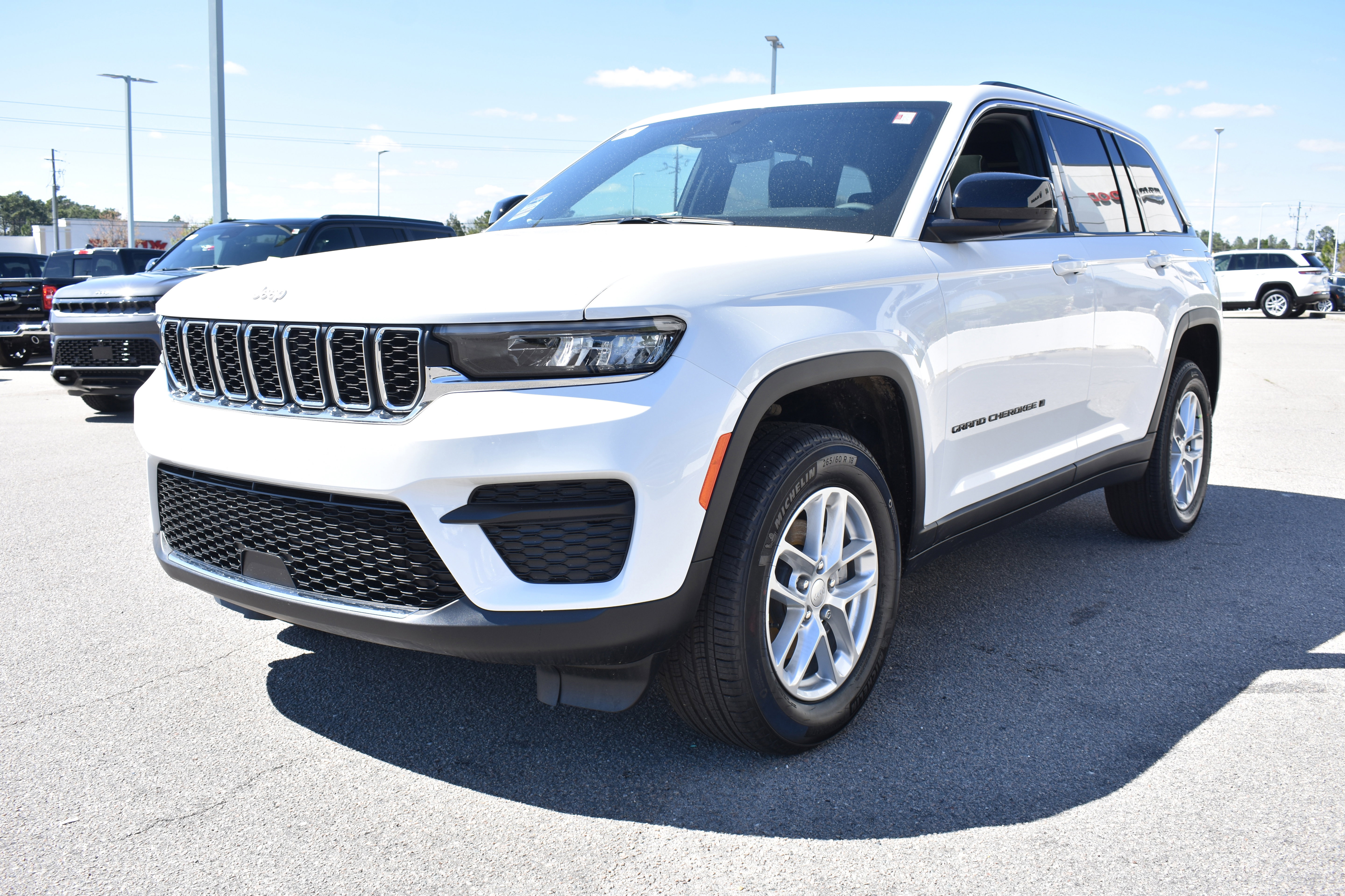 New 2026 Jeep Grand Cherokee Laredo X image 5
