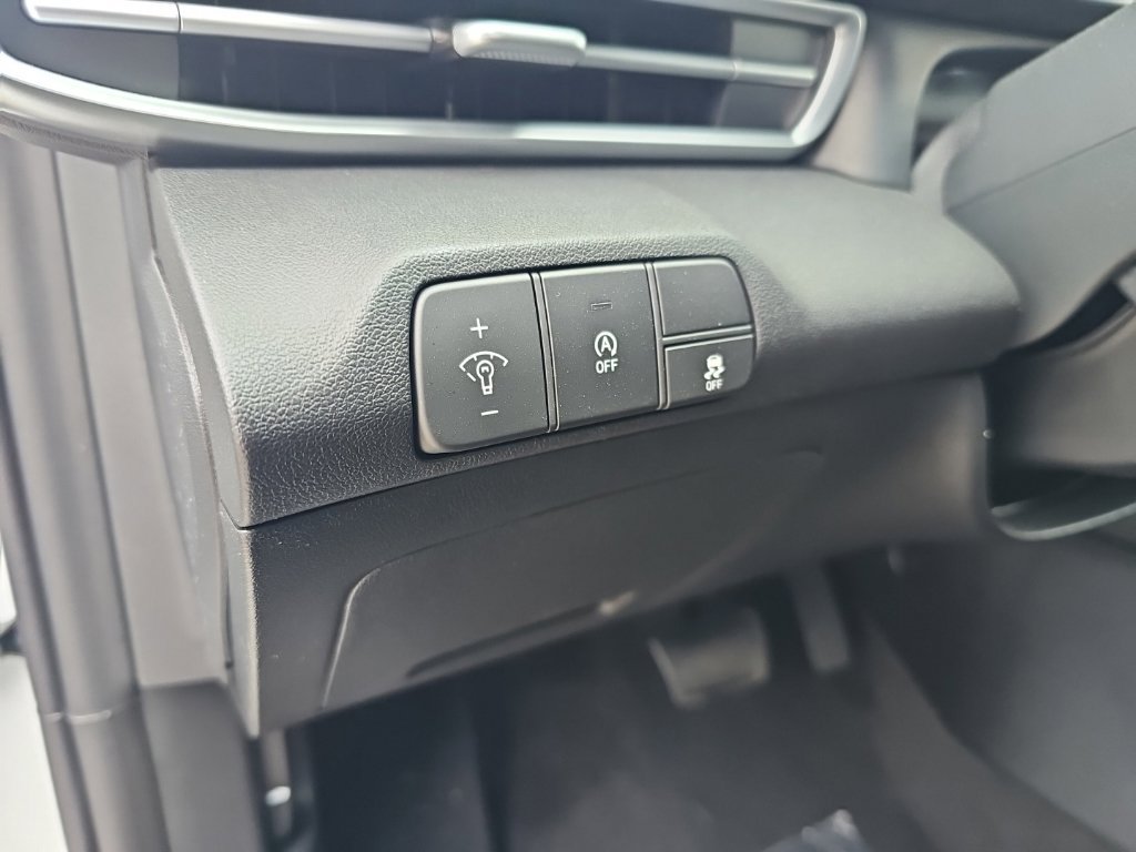 New 2026 Hyundai Elantra SE FWD image 15