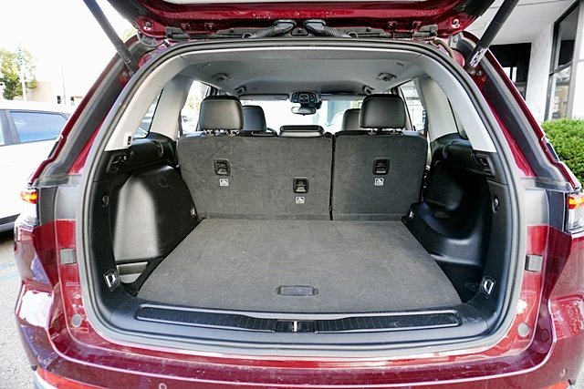 Certified 2023 Jeep Grand Cherokee Limited image 13