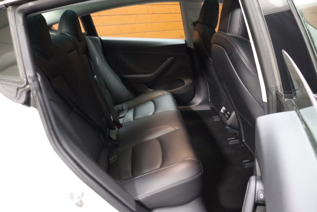 Used 2023 Tesla Model 3 Standard Range RWD image 37