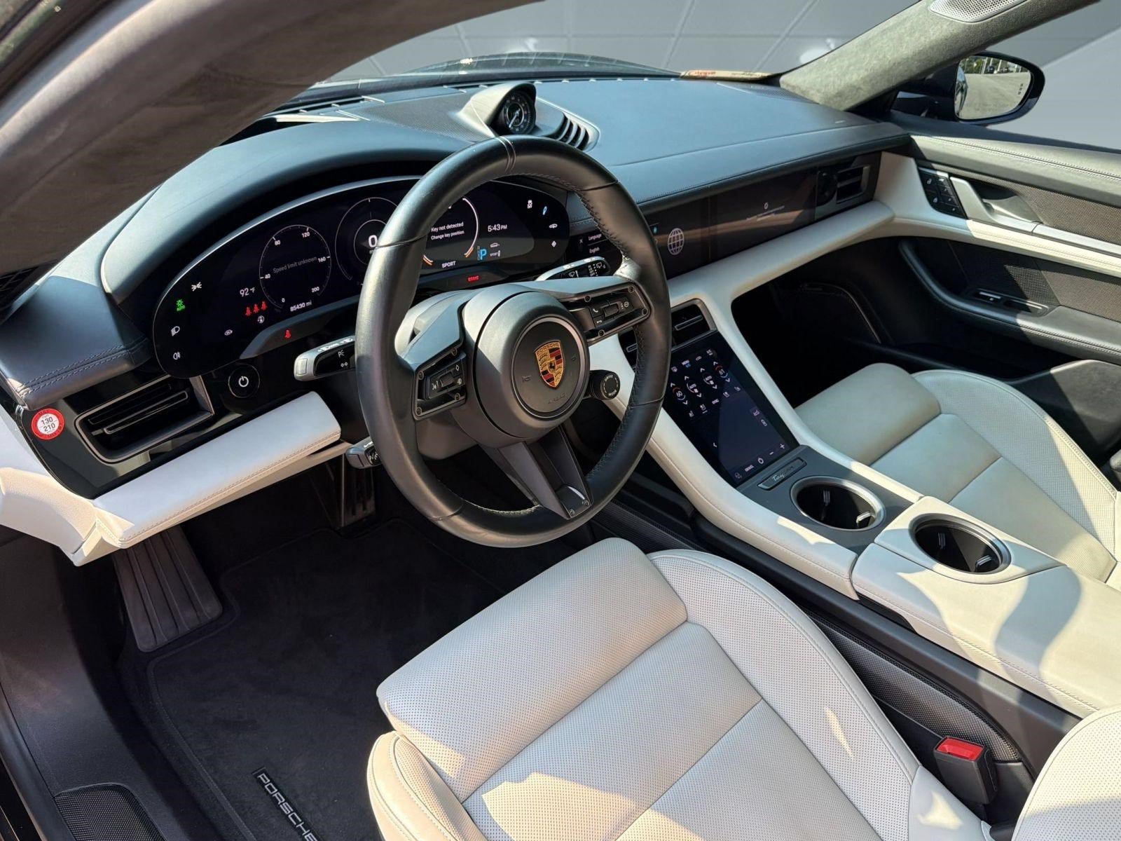 Used 2022 Porsche Taycan Turbo AWD/4WD image 4