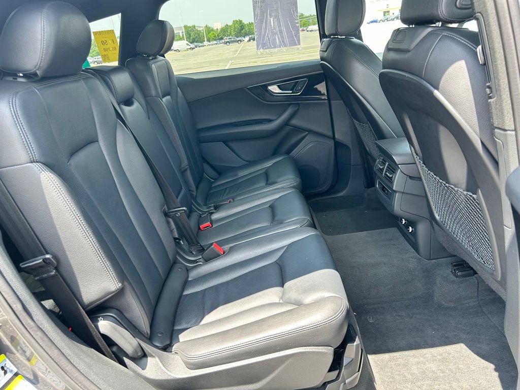 Used 2019 Audi Q7 3.0T Premium AWD/4WD image 15