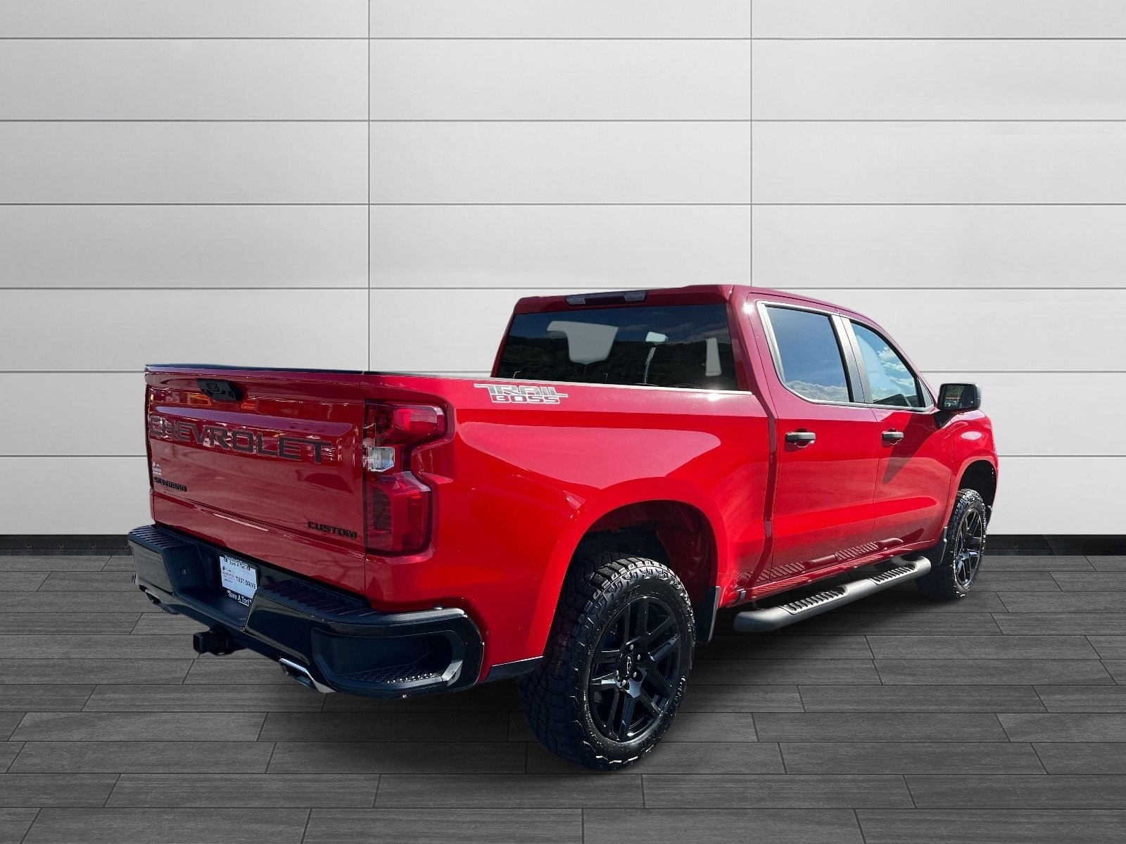 Used 2026 Chevrolet Silverado 1500 Custom Trail Boss w/ LPO, Dark Essentials Package AWD/4WD image 3