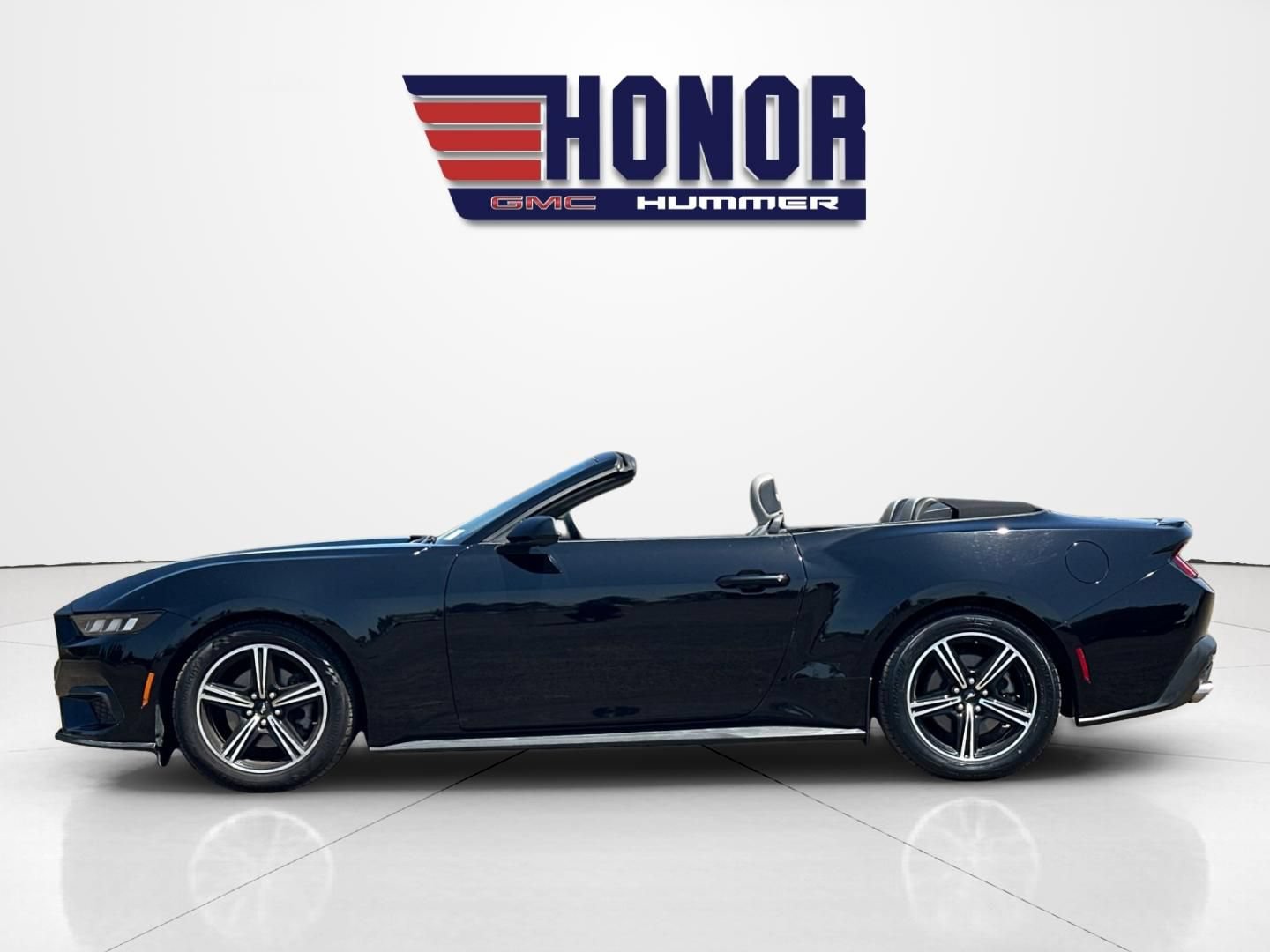 Used 2024 Ford Mustang Premium RWD image 7