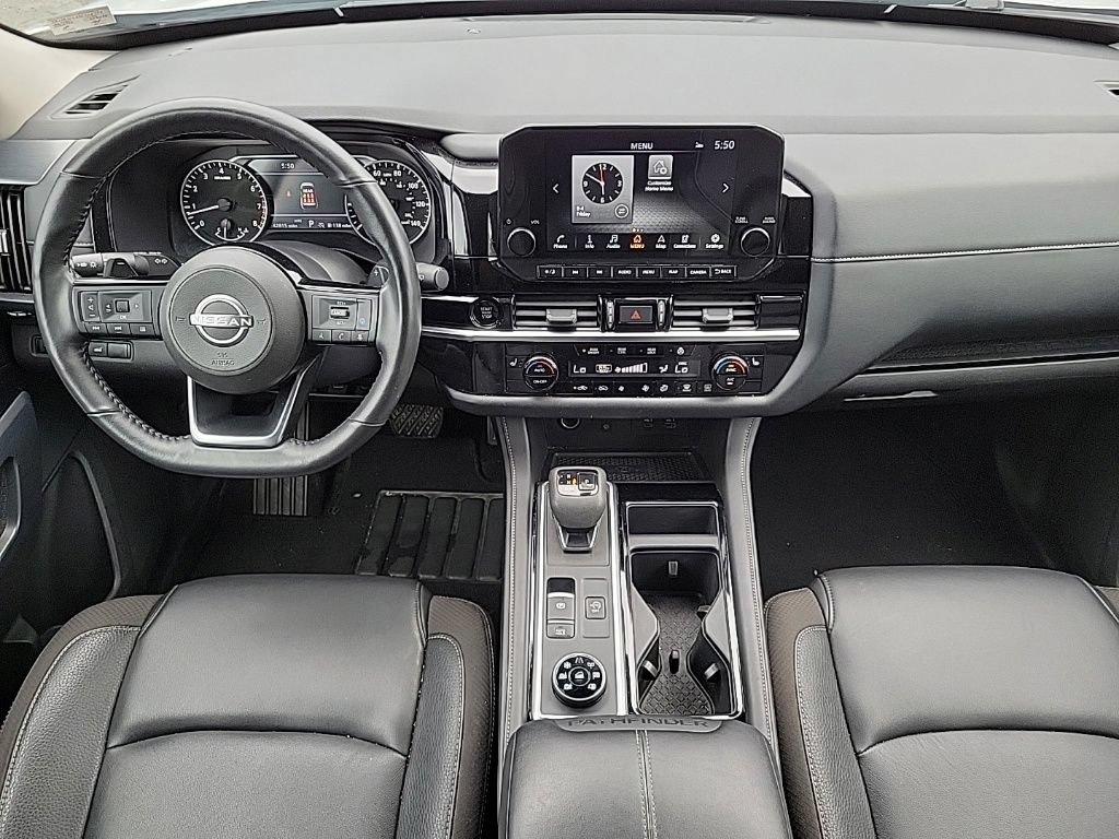 Used 2025 Nissan Pathfinder SL AWD/4WD image 22