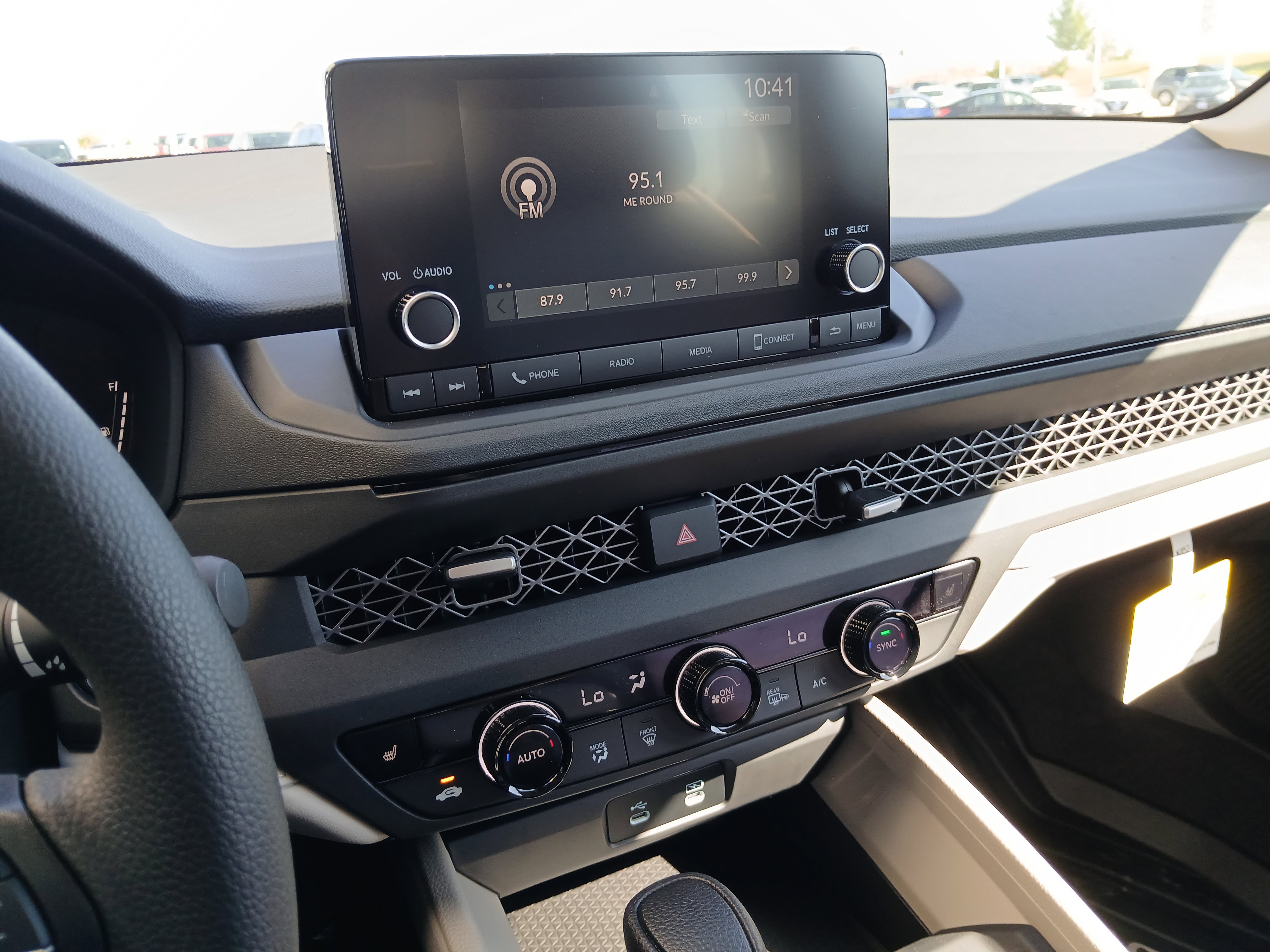 New 2025 Honda Accord SE image 10