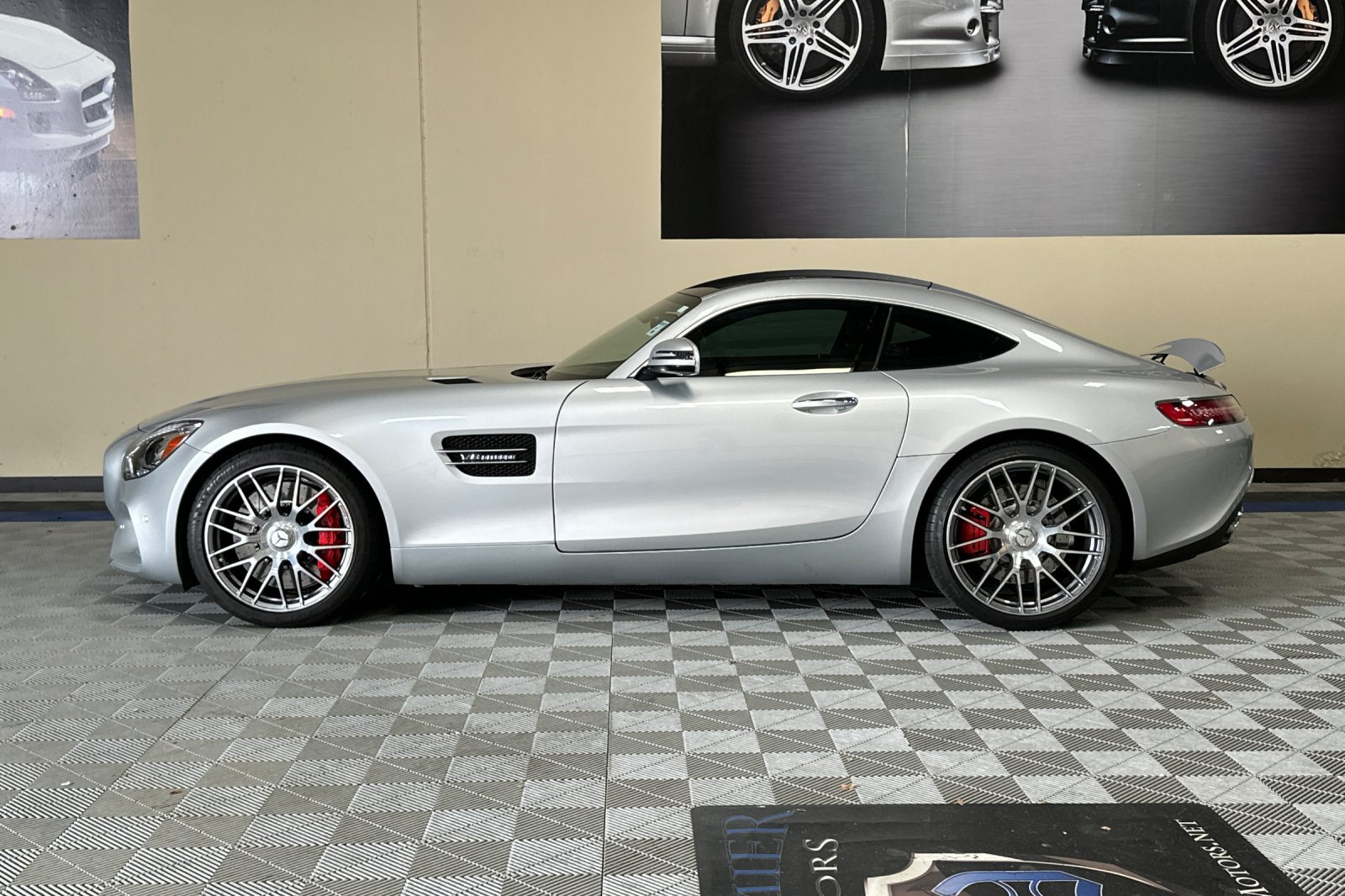 Used 2016 Mercedes-Benz AMG GT S image 7