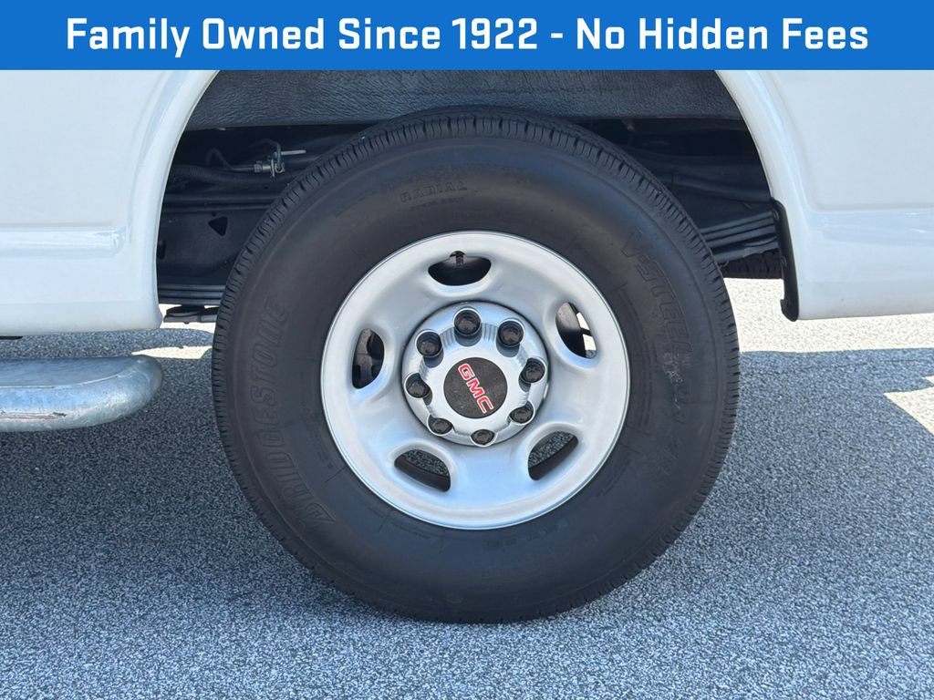 Used 2024 GMC Savana 2500 w/ Driver Convenience Package RWD image 20