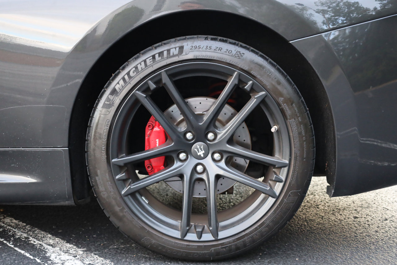 Used 2014 Maserati GranTurismo MC image 24