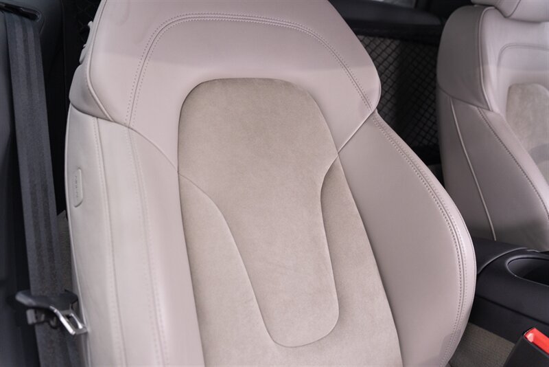 Used 2011 Audi R8 V8 AWD/4WD image 48