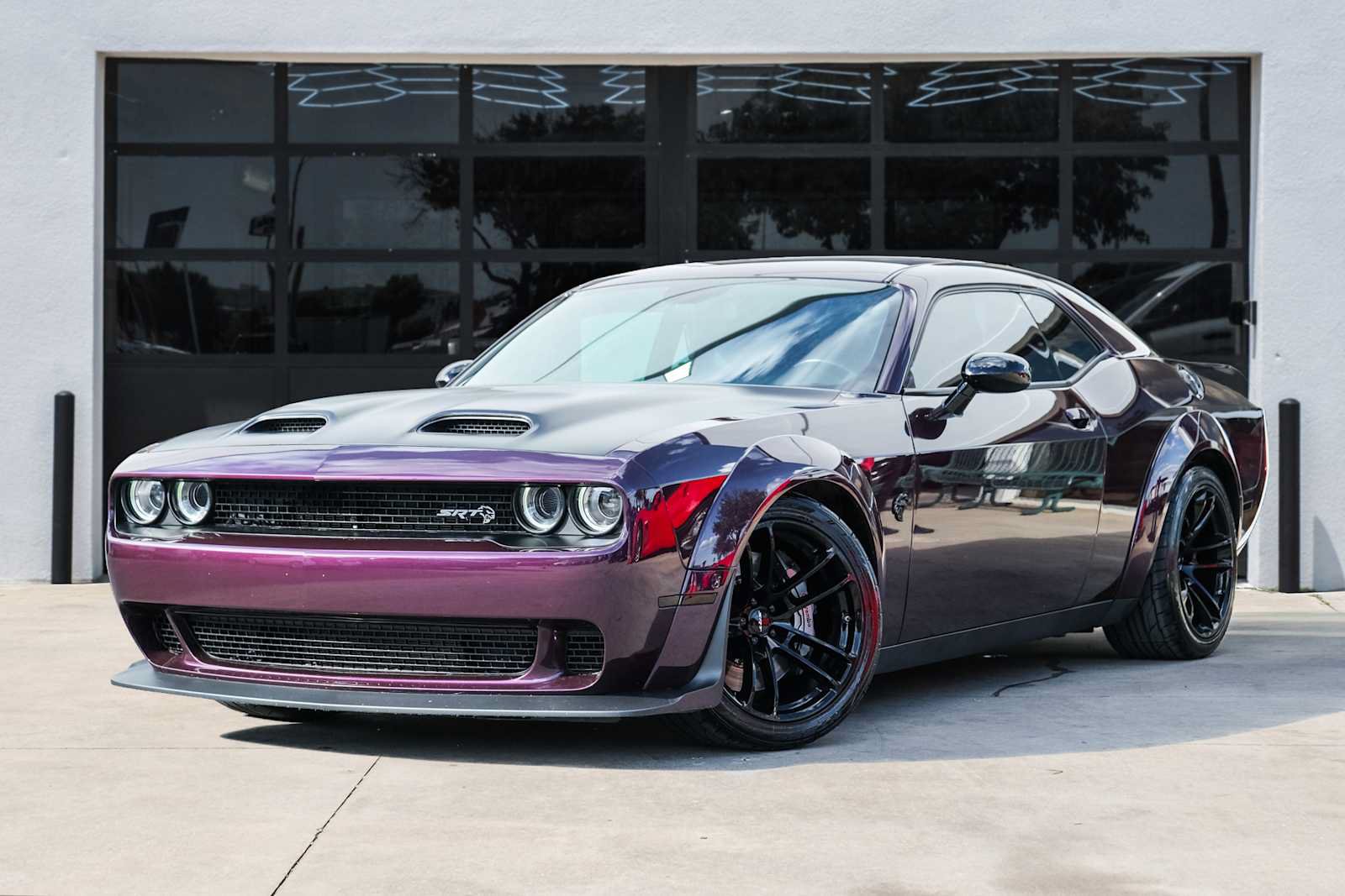Used 2020 Dodge Challenger SRT Hellcat RWD image 1