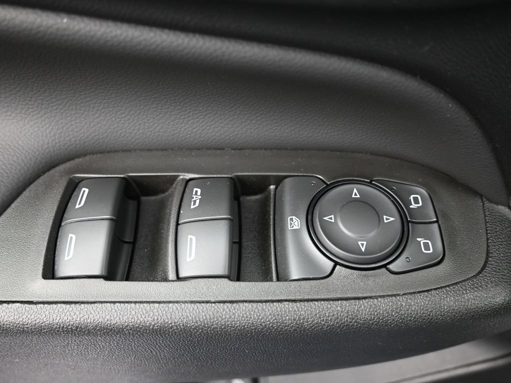 Used 2024 Chevrolet Equinox LT FWD image 19