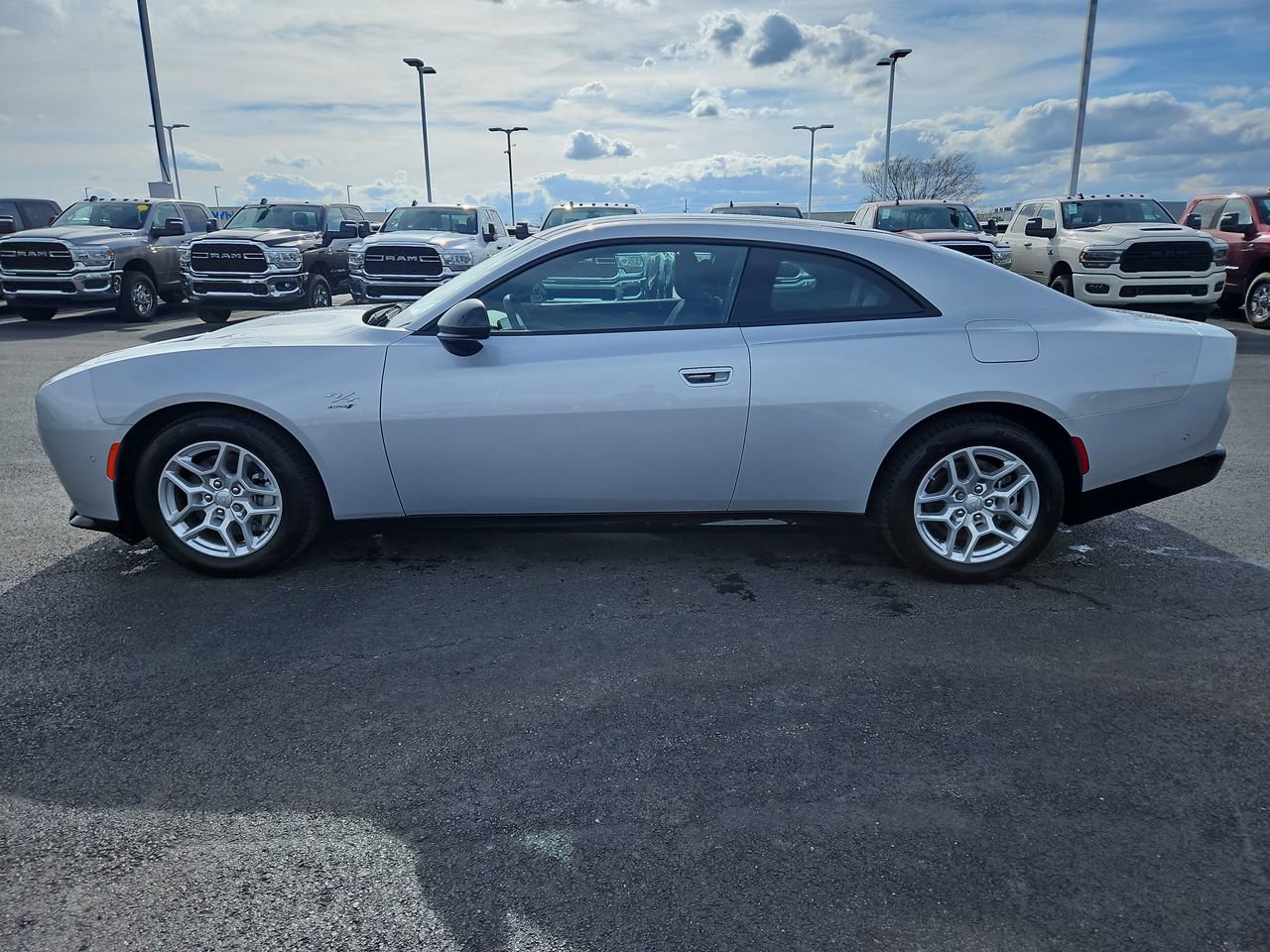 New 2025 Dodge Charger R/T w/ Quick Order Package 25M R/T image 4