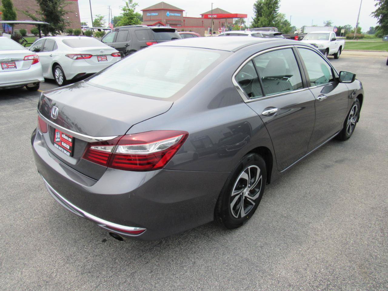 Used 2017 Honda Accord LX image 6