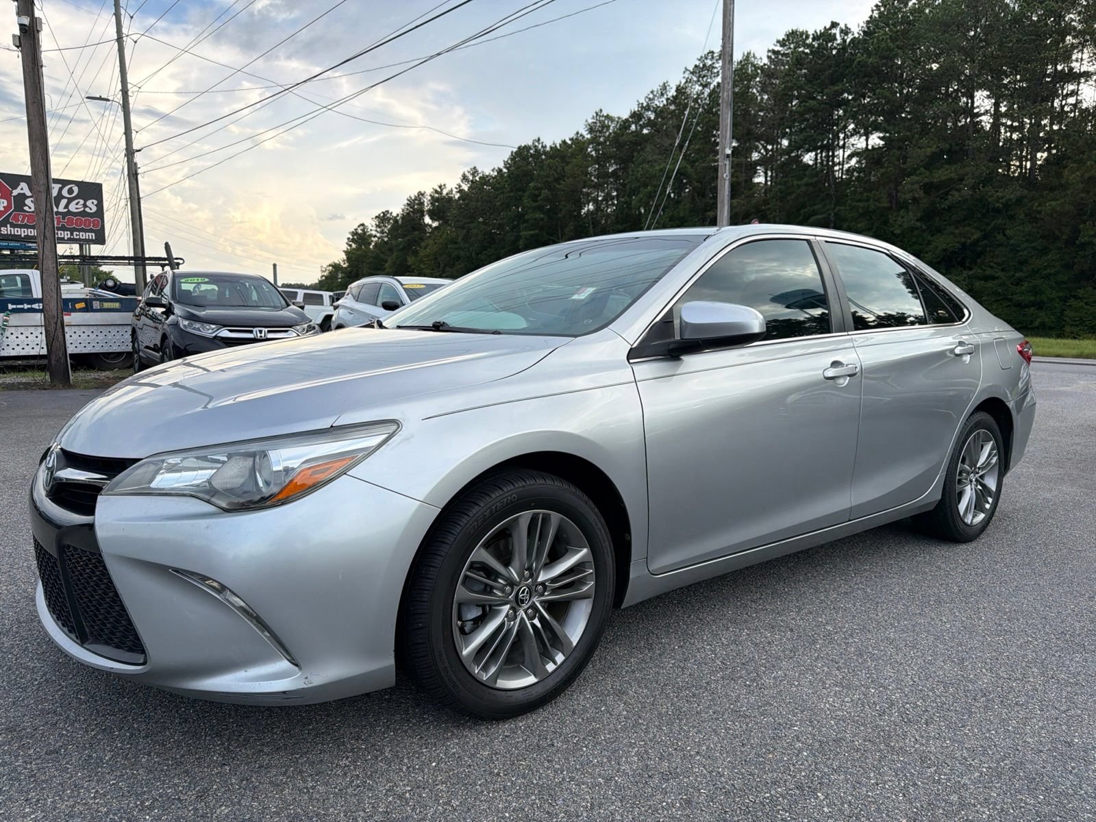 Used 2017 Toyota Camry SE