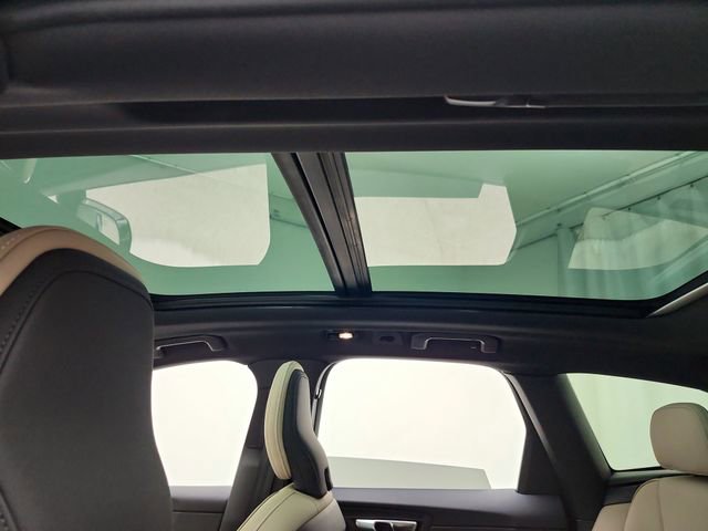 New 2026 Volvo XC60 B5 Plus w/ Climate Package image 22