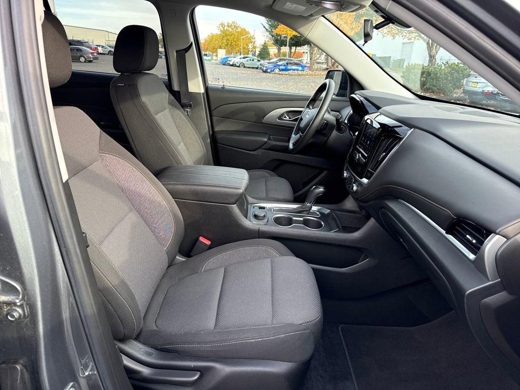 Used 2020 Chevrolet Traverse LS w/ LPO, Cargo Package image 10