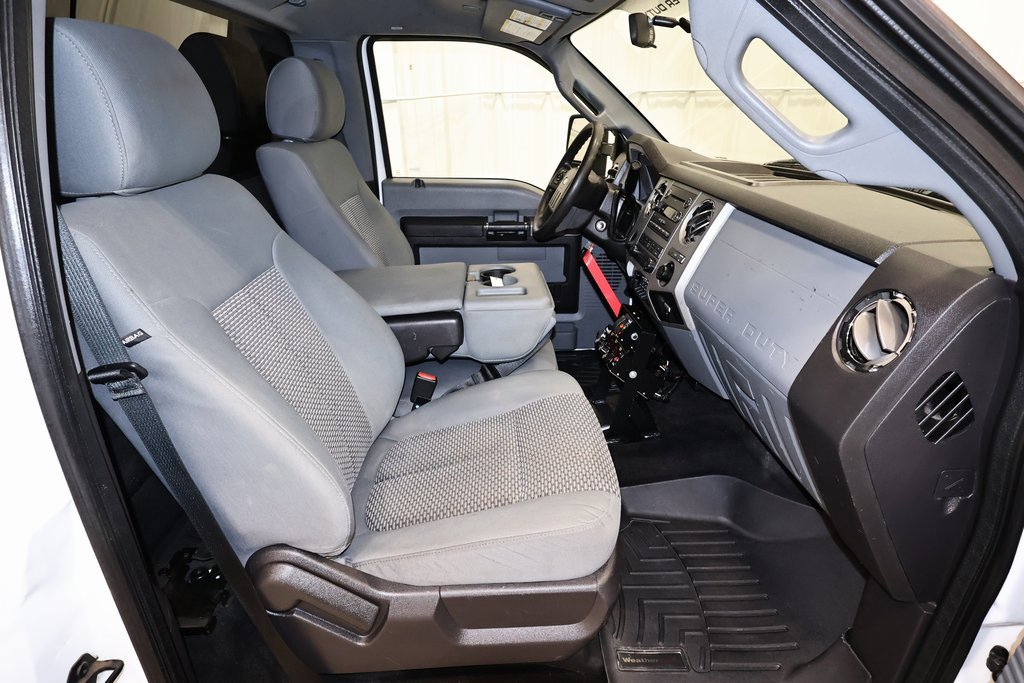 Used 2016 Ford F550 4x4 Regular Cab Super Duty image 16