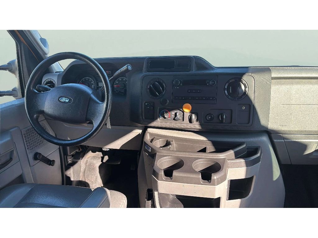 Used 2014 Ford E-250 and Econoline 250 image 16