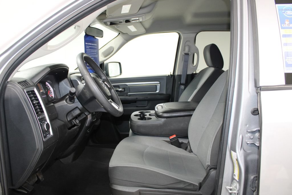 Used 2024 RAM 1500 Classic SLT AWD/4WD image 19