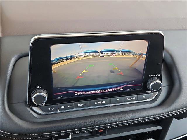 Used 2023 Nissan Rogue S FWD image 19