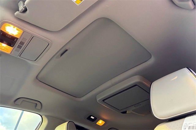 New 2026 Honda Odyssey Elite image 10