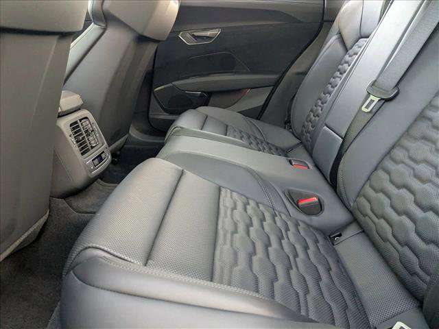 New 2026 Audi RS e-tron GT performance image 15