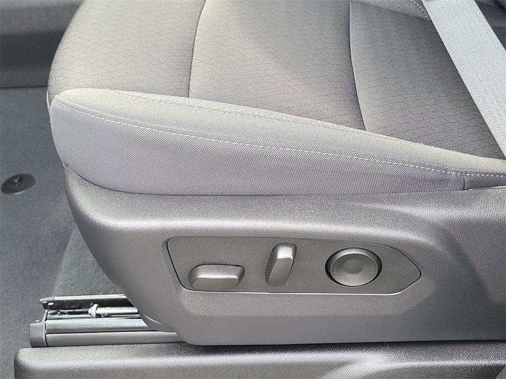 Certified 2025 Chevrolet Tahoe LS image 15