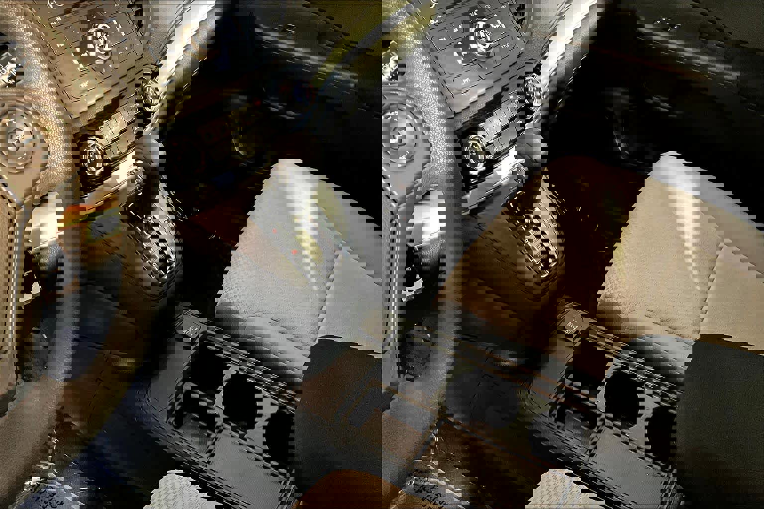 Used 2016 Honda CR-V LX image 17