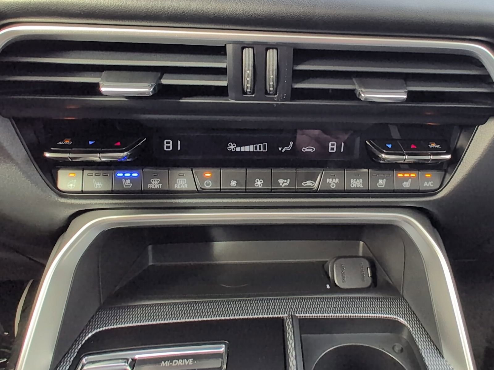 New 2026 MAZDA CX-90 3.3 Turbo w/ Premium Plus Pkg image 37