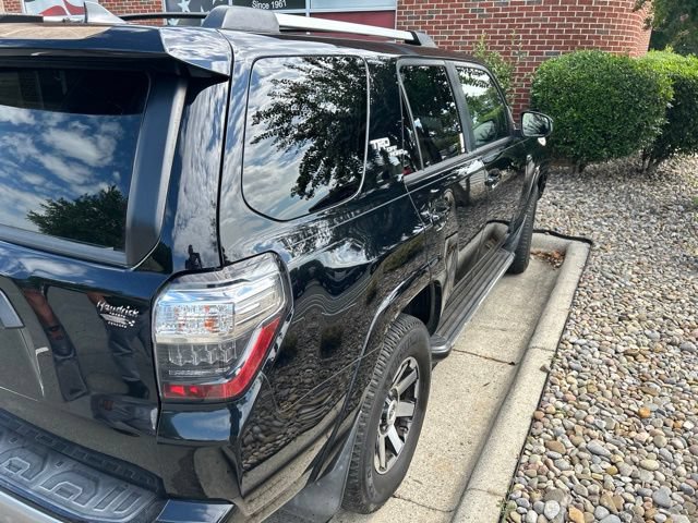 Used 2017 Toyota 4Runner TRD Off-Road AWD/4WD image 5
