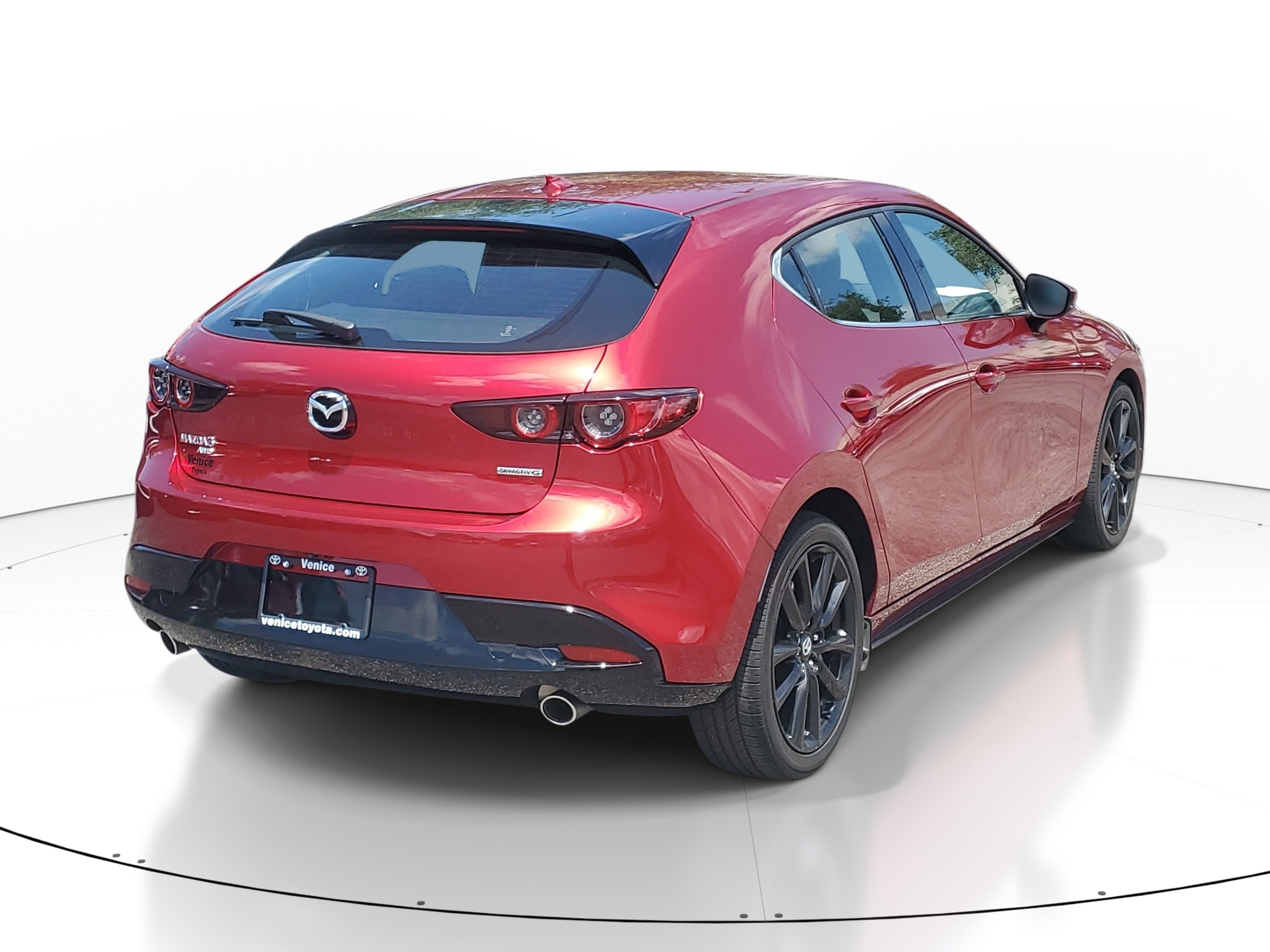 Used 2019 MAZDA MAZDA3 AWD Hatchback w/ Premium Pkg image 6