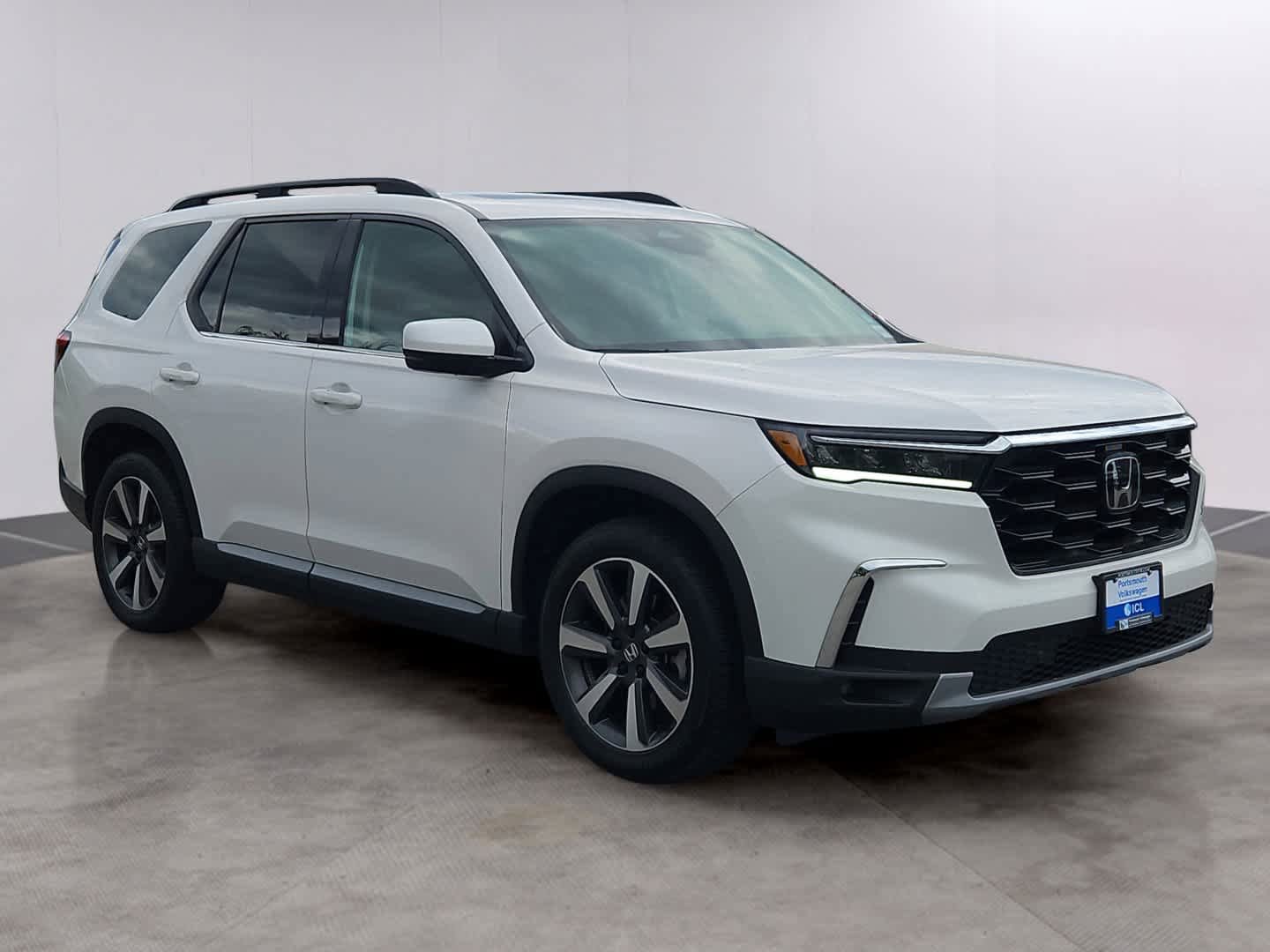 Used 2023 Honda Pilot Touring image 3