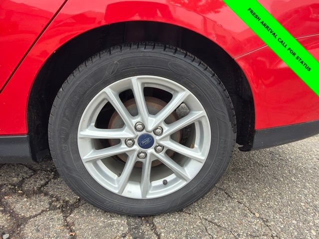 Used 2015 Ford Focus SE FWD image 6