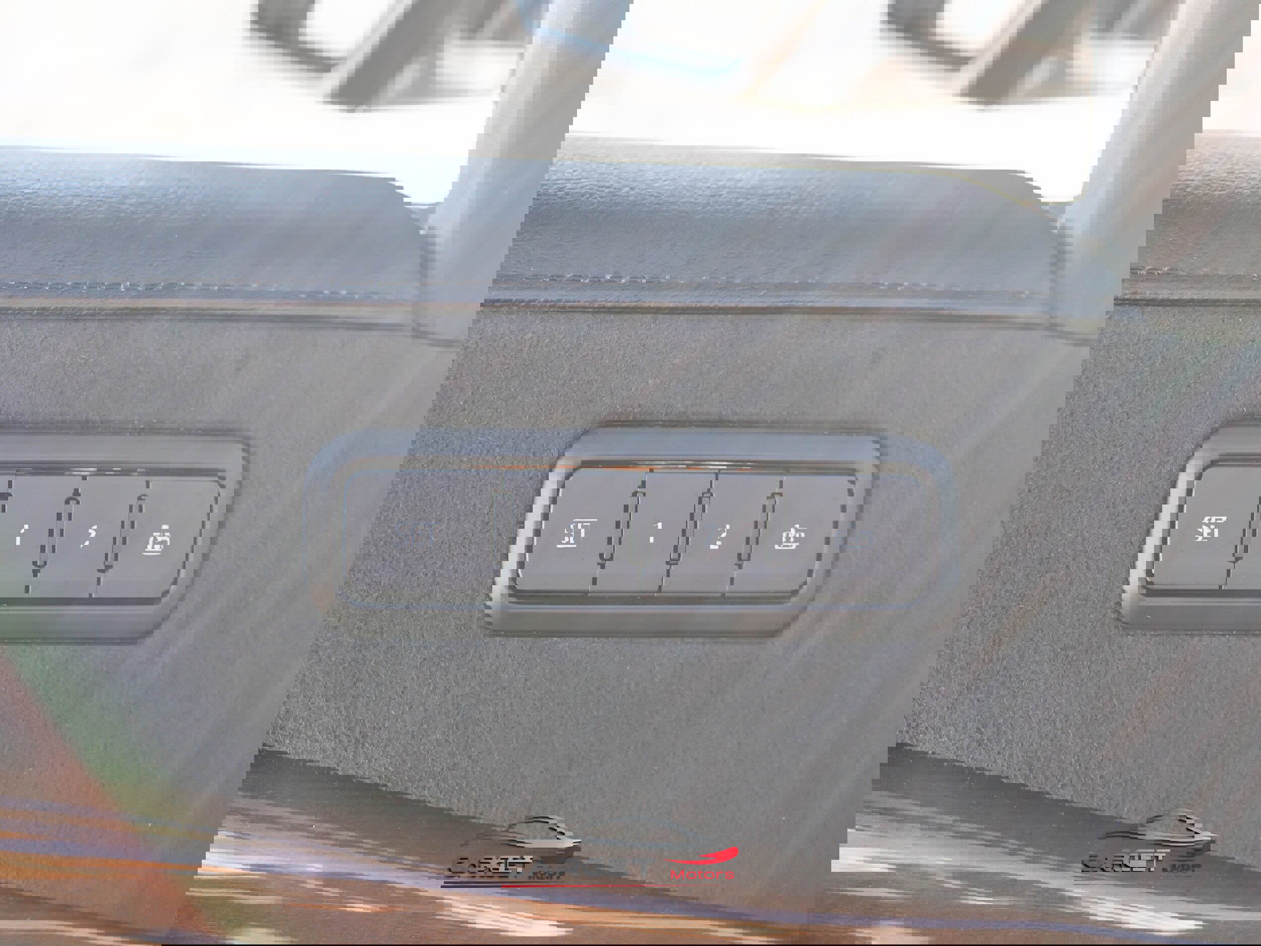 Used 2020 Cadillac Escalade Premium Luxury image 40