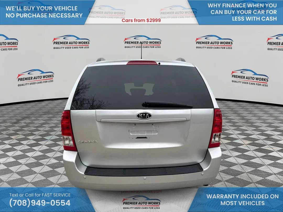 Used 2012 Kia Sedona LX image 5