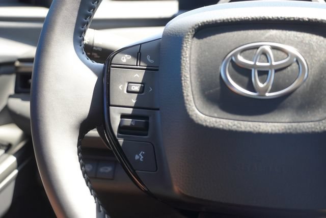 Used 2026 Toyota bZ FWD image 30