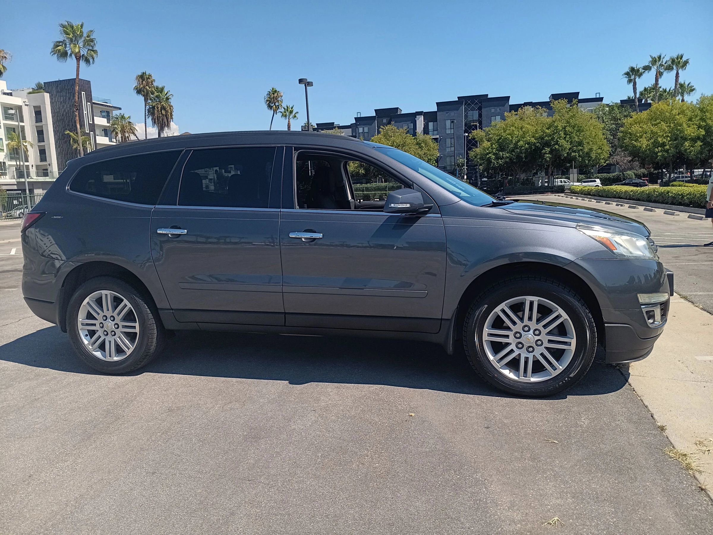 Used 2014 Chevrolet Traverse LT w/ All-Star Edition image 4
