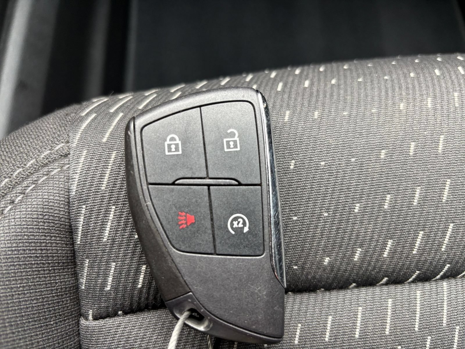 Used 2025 Chevrolet Equinox LT FWD image 25