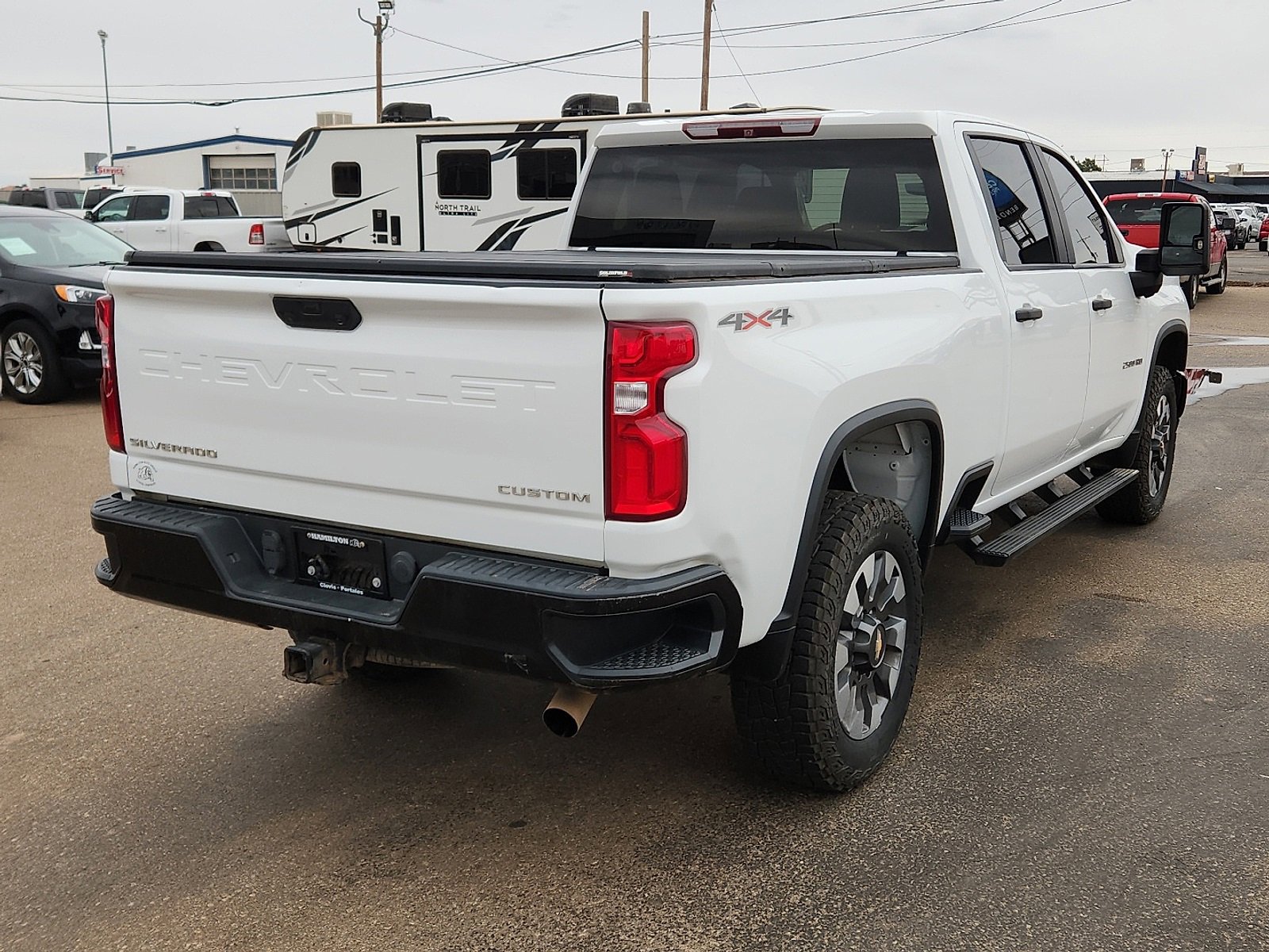 Used 2021 Chevrolet Silverado 2500 Custom w/ Custom Value Package image 4