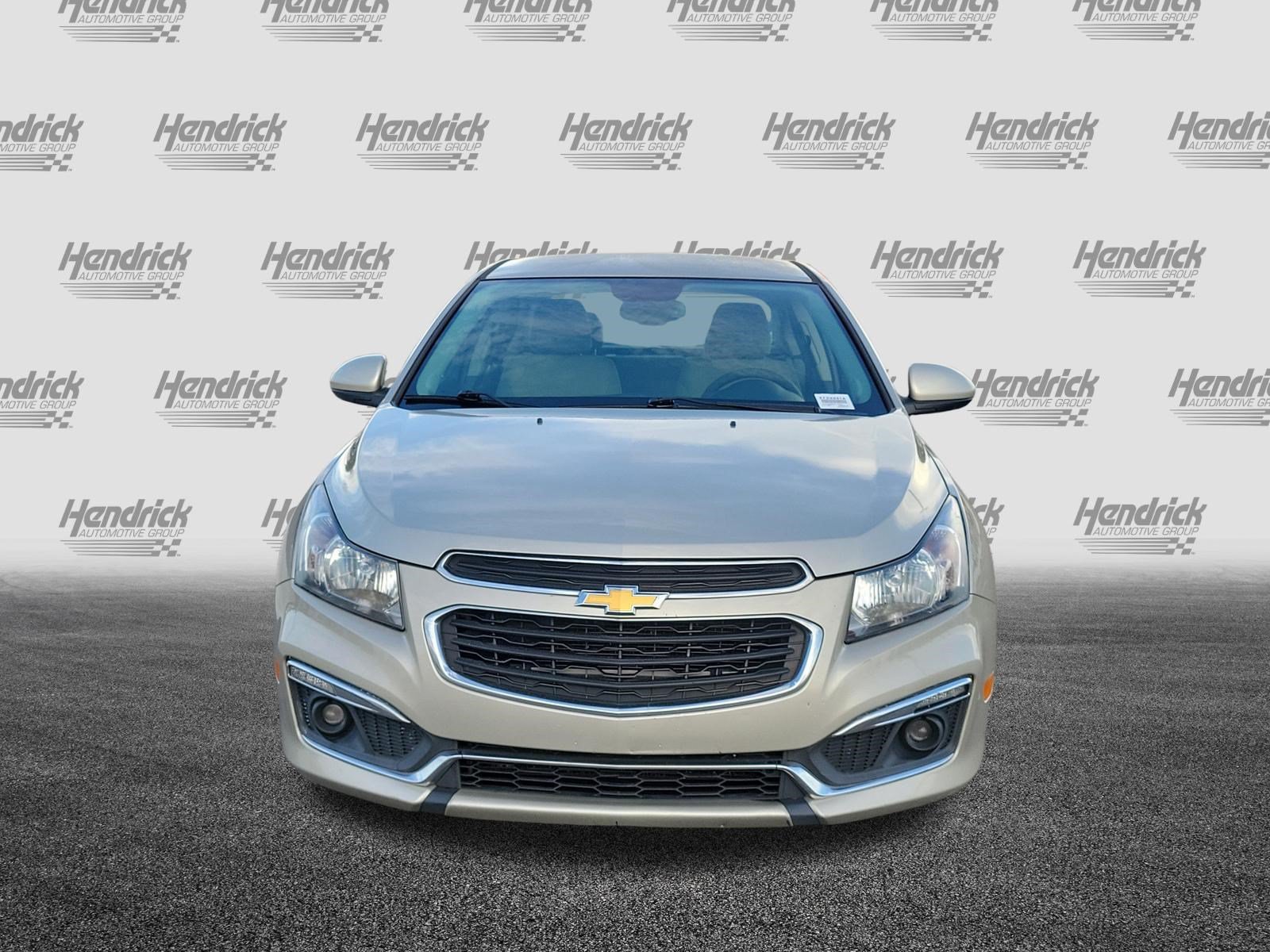 Used 2015 Chevrolet Cruze LT w/ Enhanced Safety Package FWD image 9