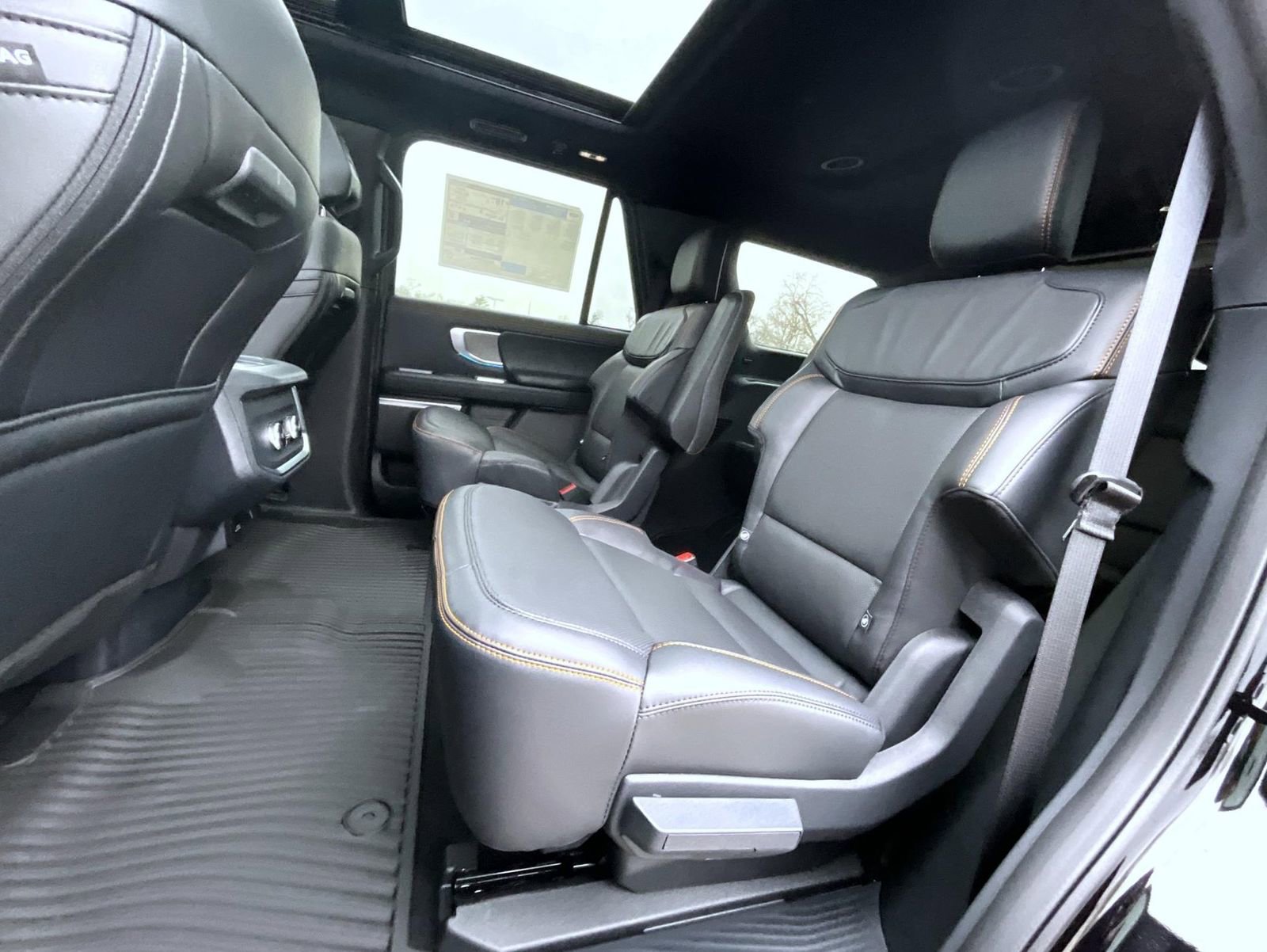 New 2026 Ford Expedition Tremor image 12