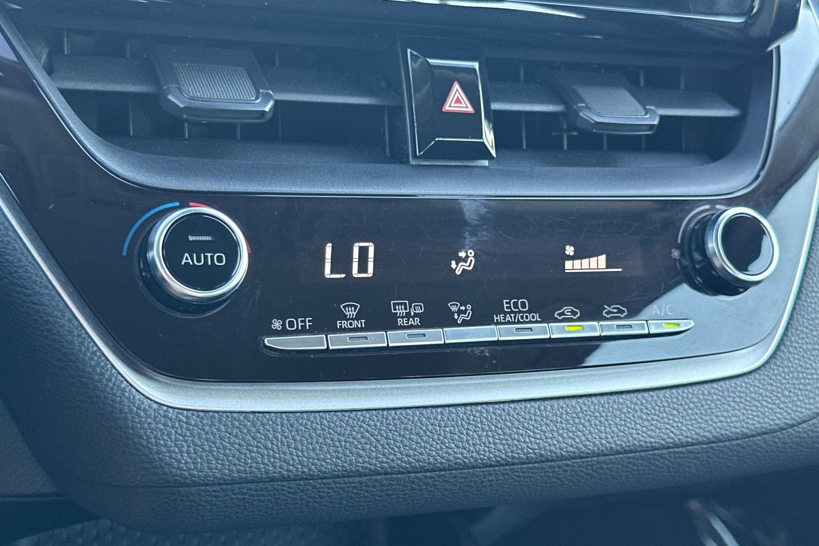Certified 2020 Toyota Corolla LE FWD image 23
