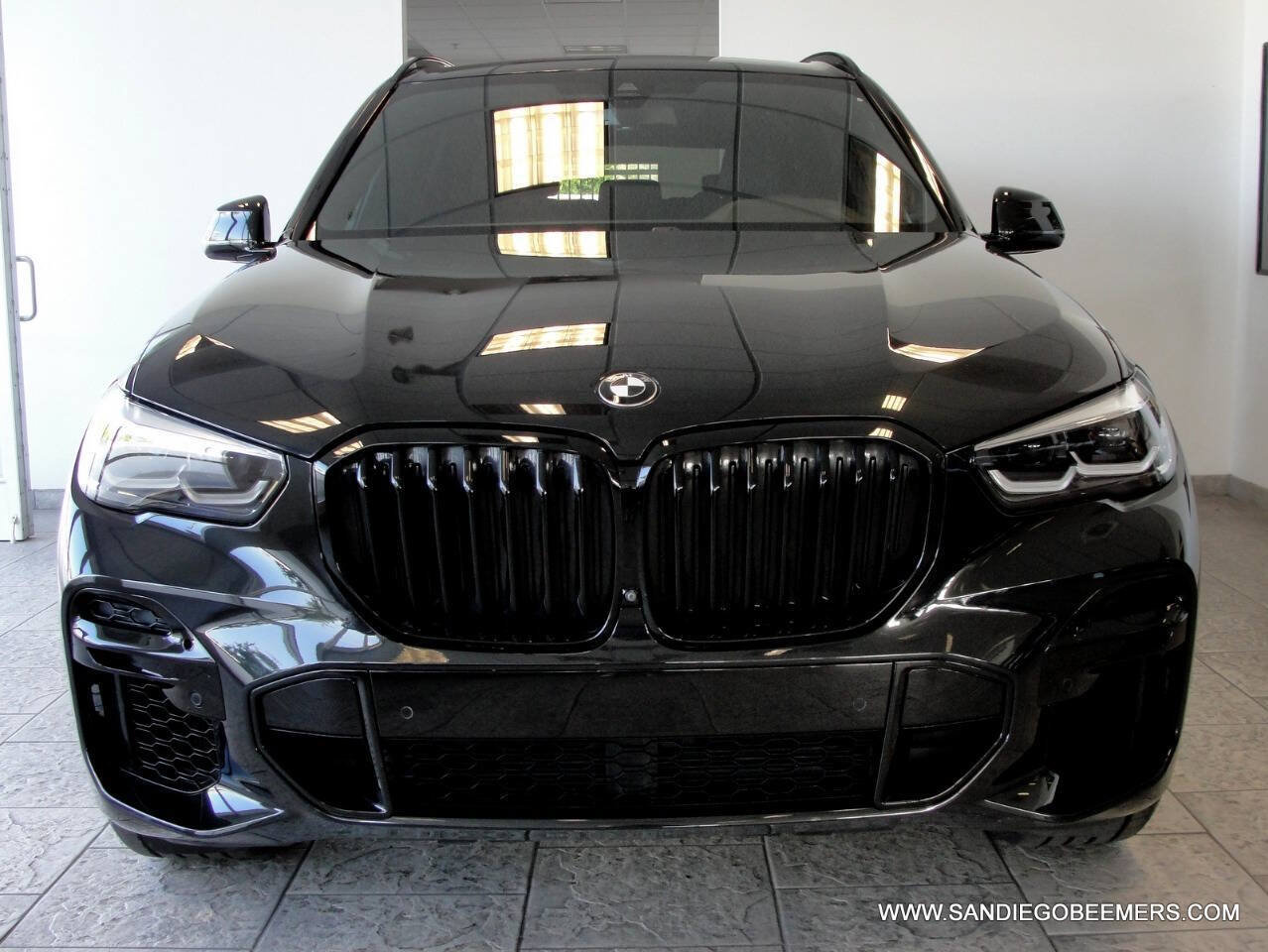 Used 2022 BMW X5 xDrive40i w/ M Sport Package AWD/4WD image 52